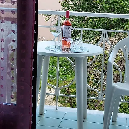 Sun Helios Garden Aparthotel 3*